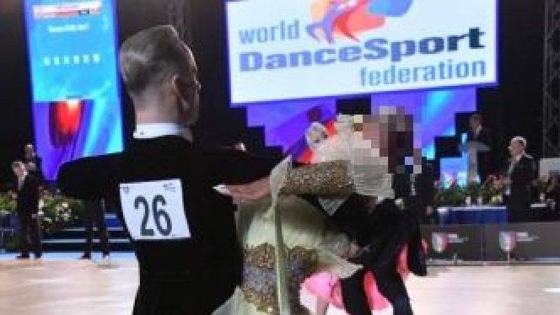 Inchiesta sulla danza sportiva: perquisizioni e avvisi di garanzia tra le polemiche