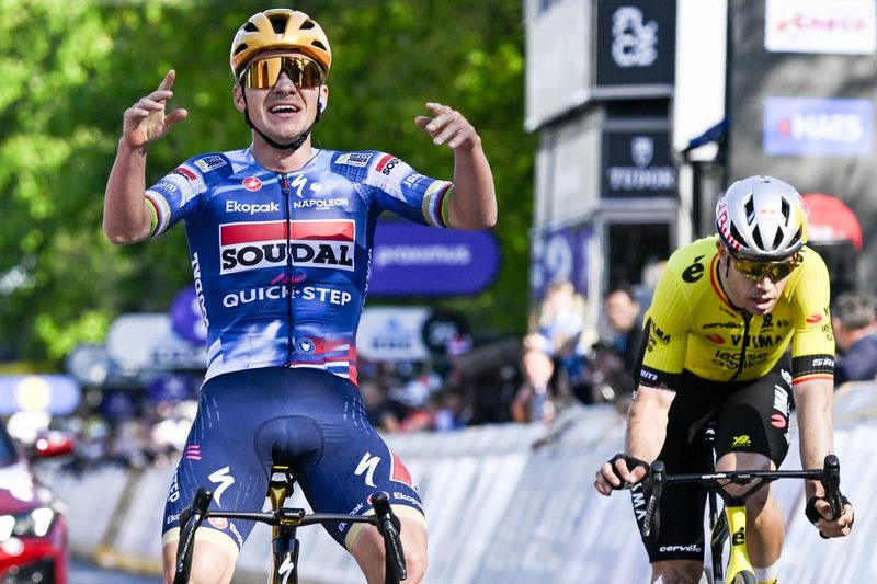 Remco Evenepoel trionfa all’Amstel Gold Race, inizia il trittico delle Ardenne