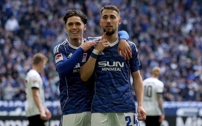 Schalke 04 steht kurz vor Einigung mit neuem Hauptsponsor für Millionen-Deal