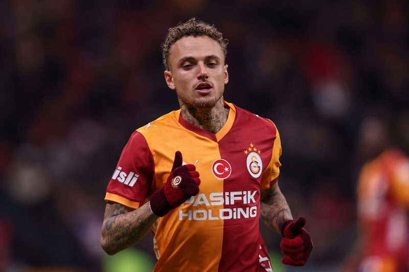 Il Galatasaray punta su Rowe mentre dice addio a Lang