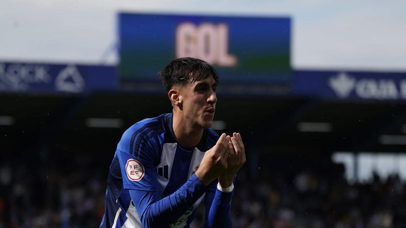 Pau Ferrer destaca la importancia del duelo ante el Tenerife este sábado