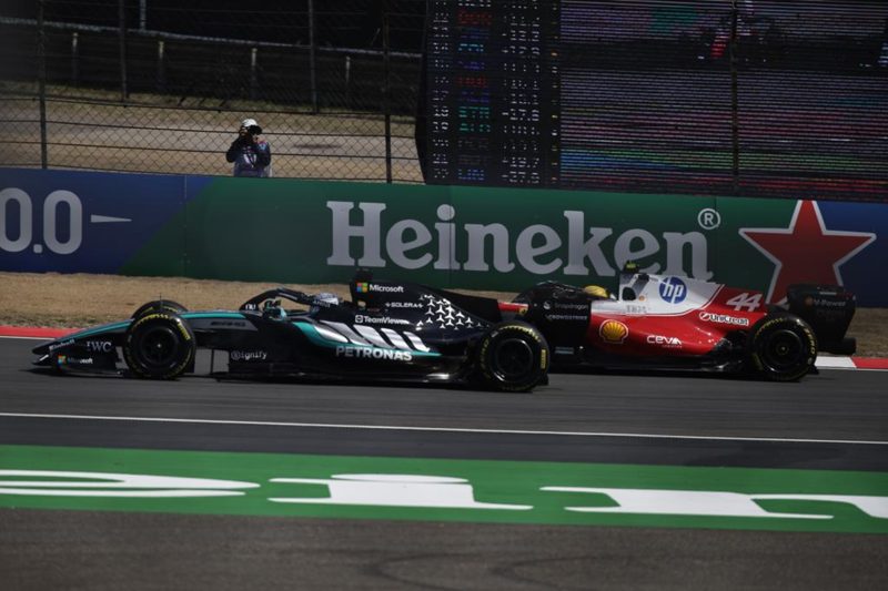 Aston Martin busca recuperar terreno en un emocionante regreso de la F1