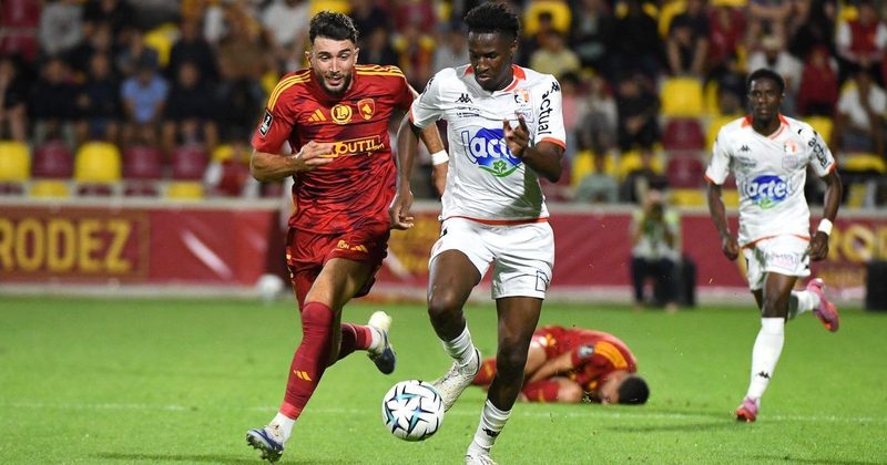 Le Stade Lavallois défie Rodez pour sortir de la zone rouge en Ligue 2