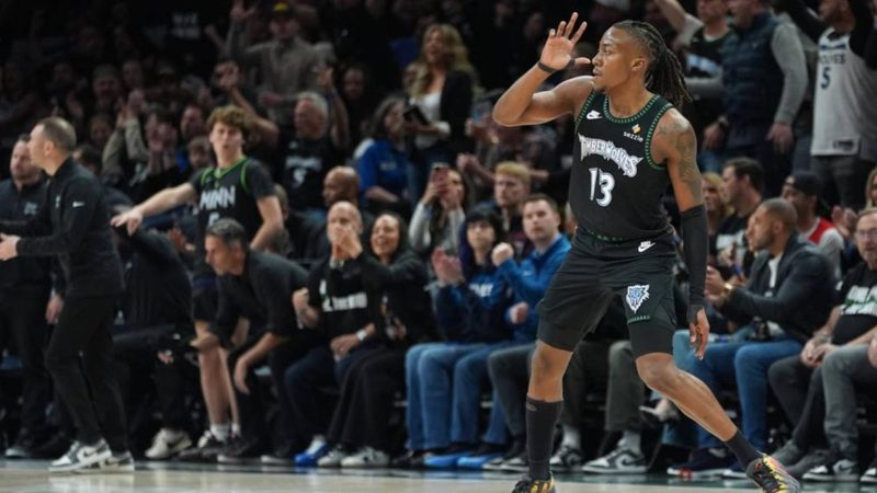 Los Timberwolves se imponen a los Nuggets y Dosunmu brilla con 43 puntos