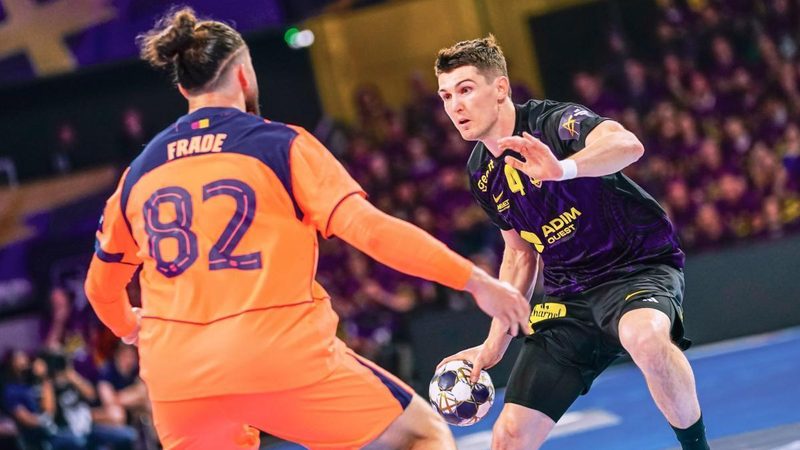 El Barça se lleva una victoria clave en Nantes en la EHF Champions League
