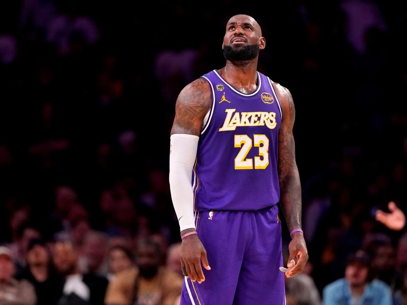 Los Lakers caen ante los Rockets y rompen rachas históricas de LeBron y la franquicia