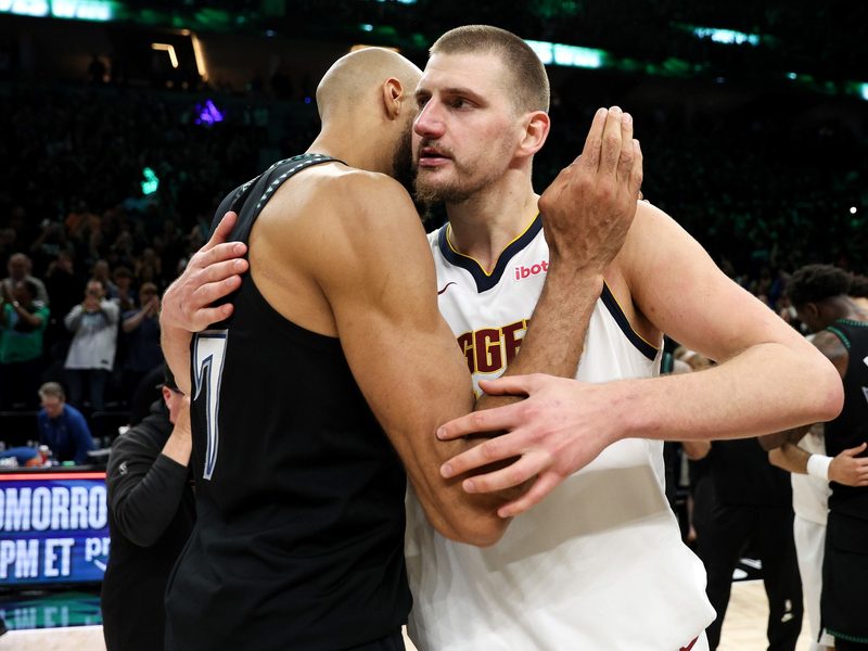 Los Timberwolves sorprenden y eliminan a los Nuggets en los Playoffs de la NBA