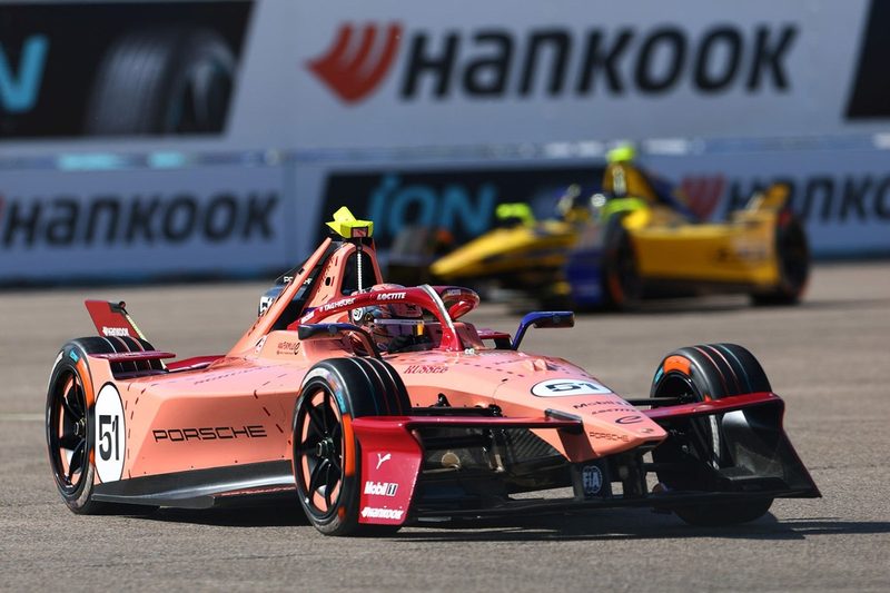 Nico Muller surpreende e conquista vitória no ePrix de Berlim pela Porsche