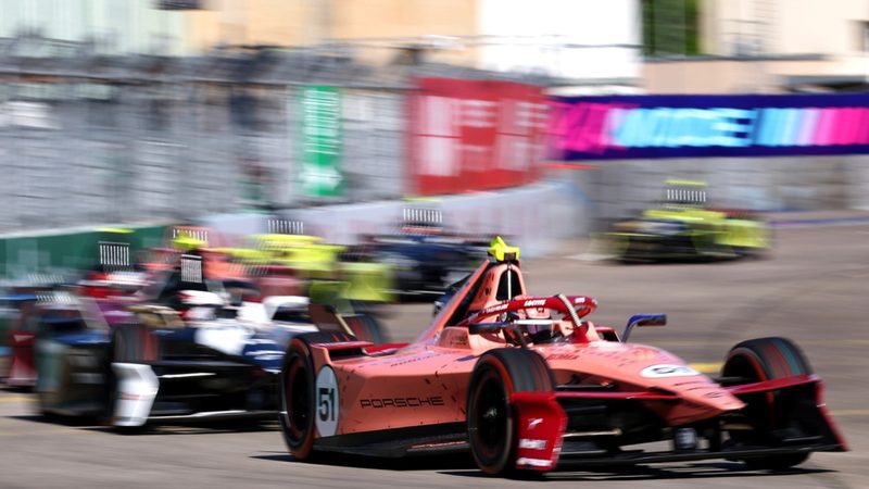 Porsche celebra su cumpleaños con una magistral victoria en la Fórmula E