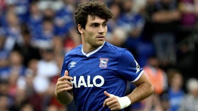 Iván Azón celebra el ascenso del Ipswich Town a la Premier League tras su gran temporada