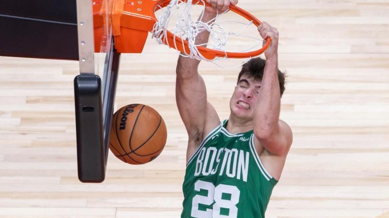 Hugo González vive un final decepcionante en su primer año en la NBA
