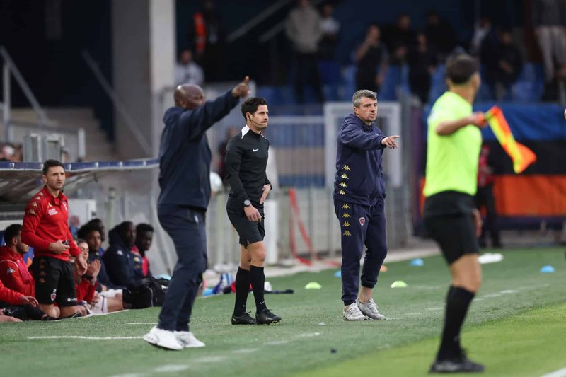 Le Clermont Foot 63 assure son maintien : Gregory Proment exprime son soulagement