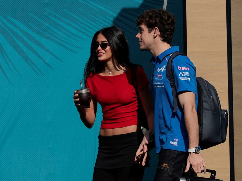 Maia Reficco apoya a Franco Colapinto en el Gran Premio de Miami: "Vengo a bancarlo"