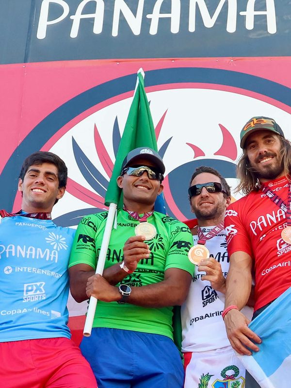 Luiz Diniz brilha no Pan-Americano de Surfe e conquista dois ouros em grande estilo