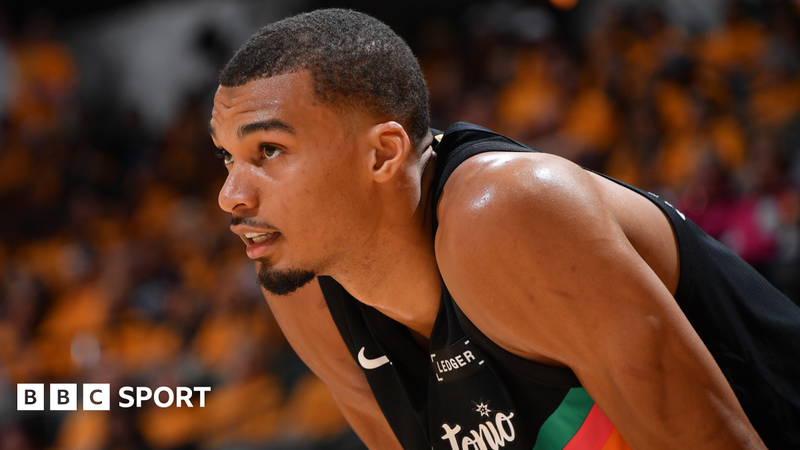 Timberwolves Upset Spurs Despite Wembanyama's Record-Breaking Blocks