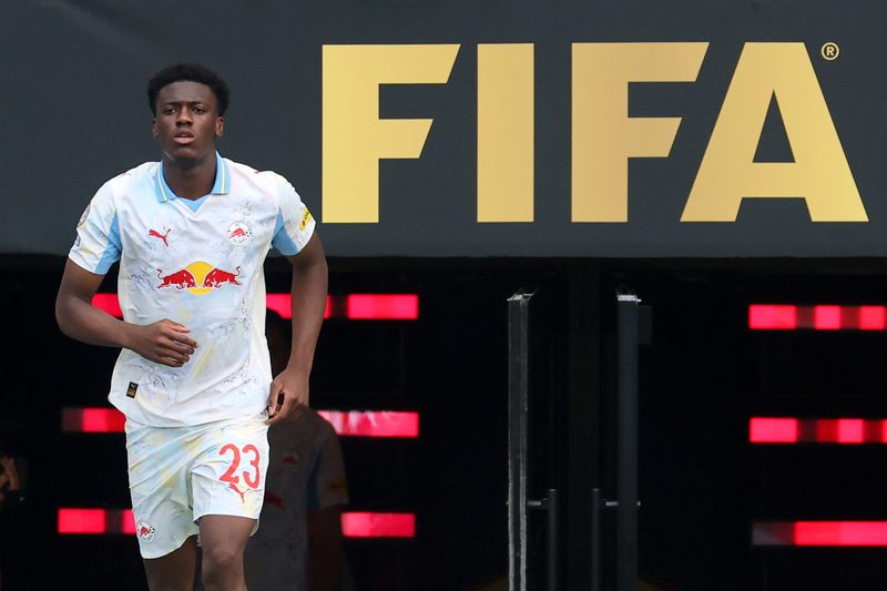 BVB sichert sich Top-Talent Joane Gadou für die kommende Saison