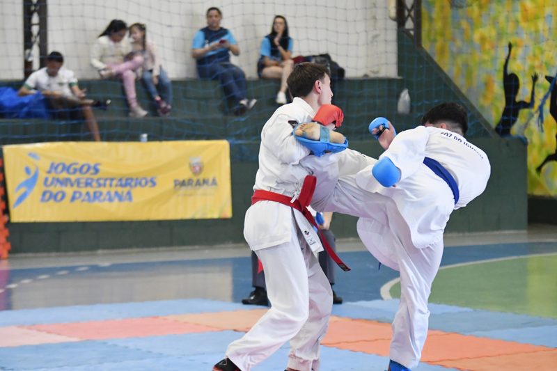 Quase 3 mil atletas iniciam os Jogos Universitários do Paraná em Guarapuava