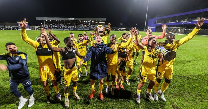 Le Pau FC termine 9e en Ligue 2 : un bilan contrasté et un classement historique