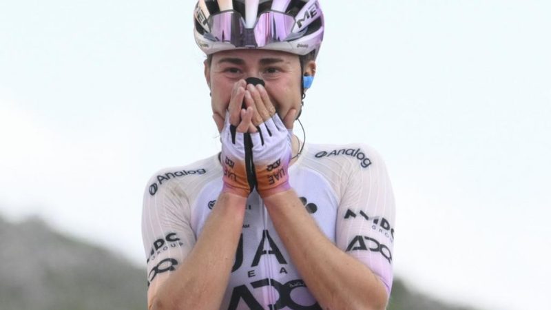 Reacciones por la cobertura de LaVuelta femenina tras triunfo español