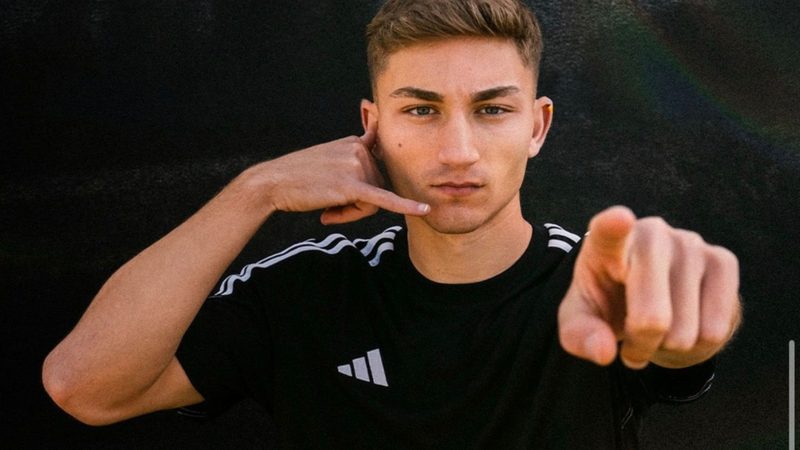 Chuki se une al Werder Bremen hasta 2030 tras dejar el Valladolid