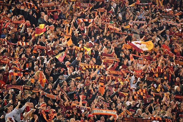 Il derby di Roma si gioca alle 12:30: ecco gli orari della 37a giornata di Serie A