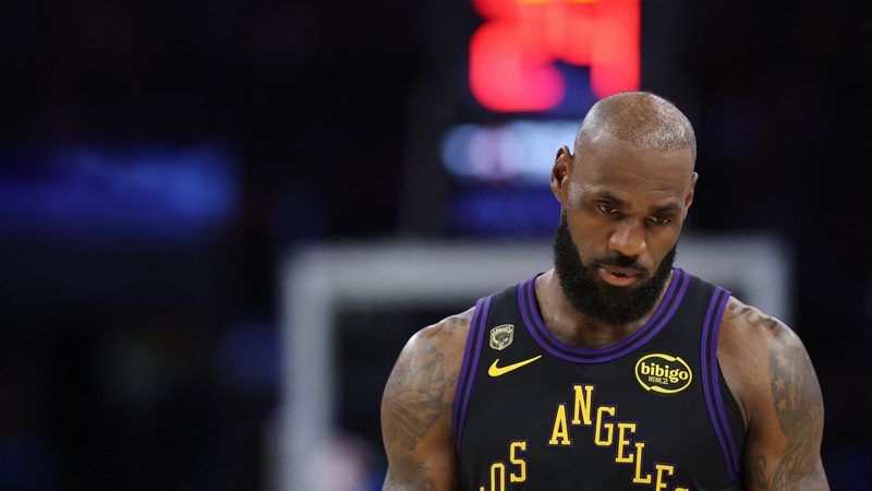 LeBron James face à l'incertitude : "Je ne sais pas ce que le futur me réserve"