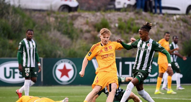 Le Red Star et Rodez se neutralisent à la pause dans un playoff captivant