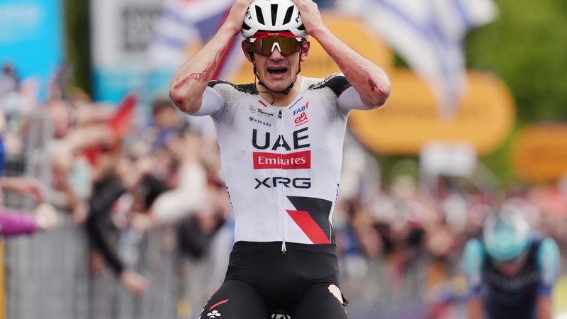 Igor Arrieta conquista el caos en Potenza: una victoria inesperada en el Giro