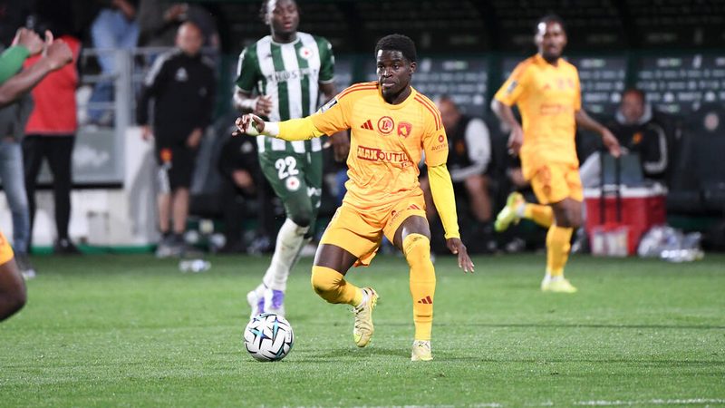 FC Schalke 04 könnte Wilitty Younoussa als neuen Allrounder für die Bundesliga verpflichten