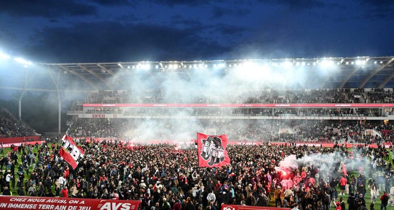 Le DFCO s'impose en beauté et célèbre son titre de champion au Stade Gaston-Gérard