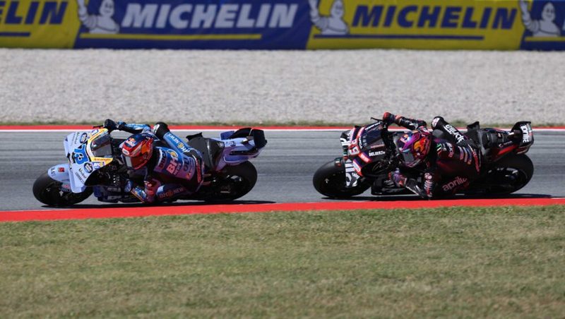 GP di Catalogna: caos in pista, vittoria di Di Giannantonio e Bezzecchi guadagna posizioni