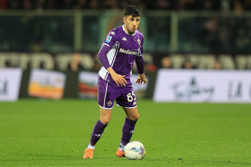 Fiorentina in lutto: Parisi out per lesione del legamento crociato