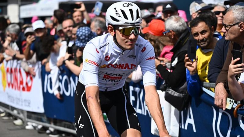 Igor Arrieta recibe oferta de renovación del UAE Team Emirates tras su victoria en el Giro