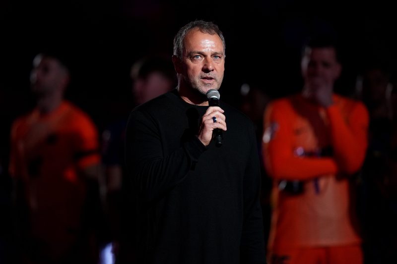 Hansi Flick Extends Barcelona Tenure with New Contract Until 2028