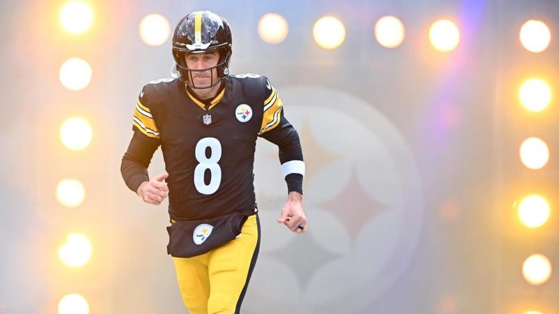 Aaron Rodgers Returns to Steelers: Key Insights and 2026 NFL Schedule Highlights