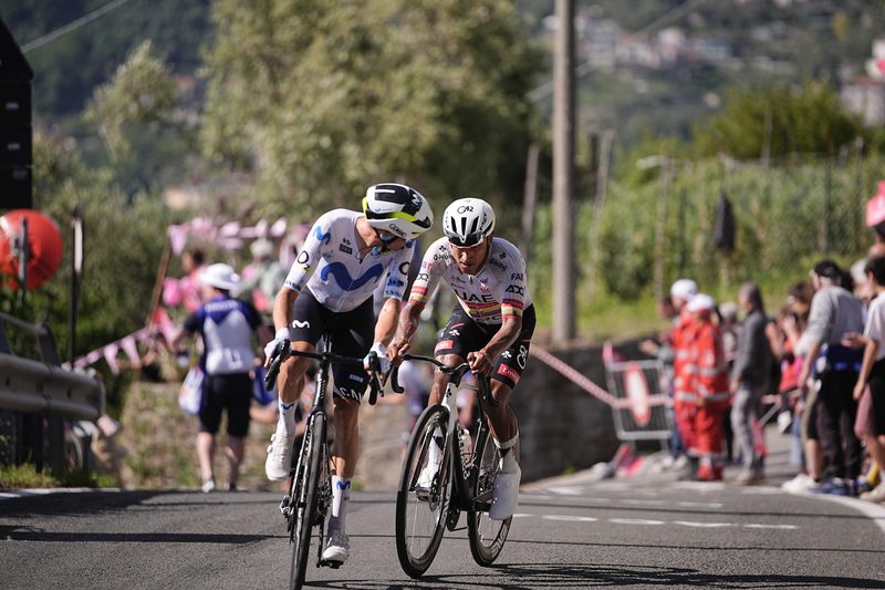 Jhonatan Narváez conquista il tris al Giro d'Italia 2026, i favoriti in attesa