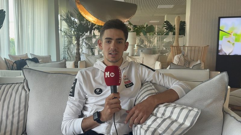 Igor Arrieta celebra su victoria en el Giro: "Aún asimilo ganar"