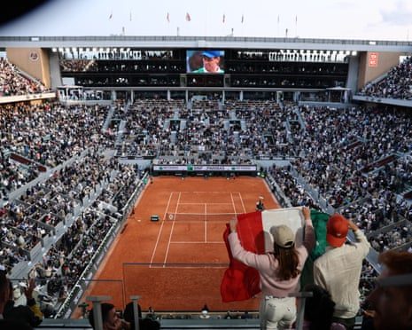 Tim Henman Intervenes in Wimbledon Prize Money Dispute to Avert Player Protests