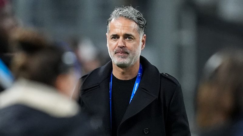 Les Ultras de l'AJ Auxerre exigent le départ de David Wantier et soutiennent Pélissier