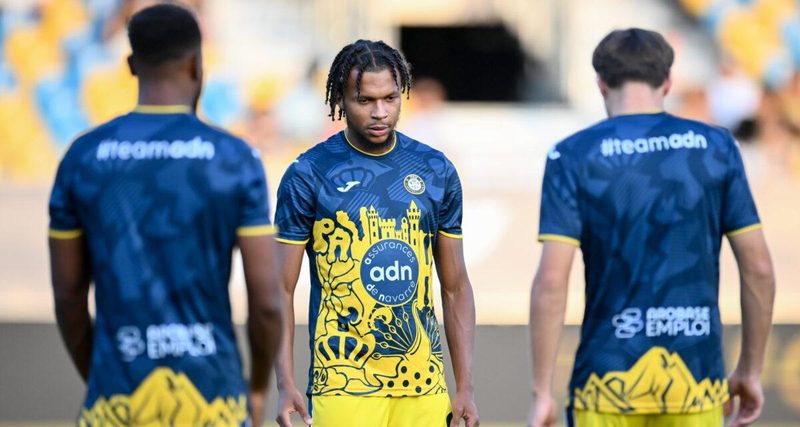 Salif Lebouath s'engage avec le Valenciennes FC pour la Ligue 3