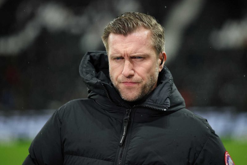 Eintracht Frankfurt prüft Trainerwechsel: Matthias Jaissle zeigt Interesse an Rückkehr nach Europa