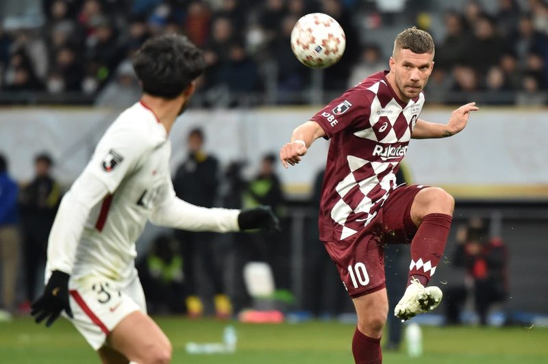 Lukas Podolski dice addio al calcio: il commovente video della sua carriera