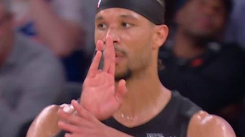 Josh Hart brilla y deja a los Cavaliers en un 2-0 tras un error estratégico