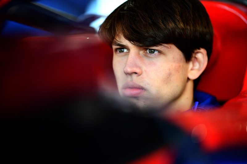 Laurens van Hoepen conquista pole no Canadá; Câmara larga em segundo na F2