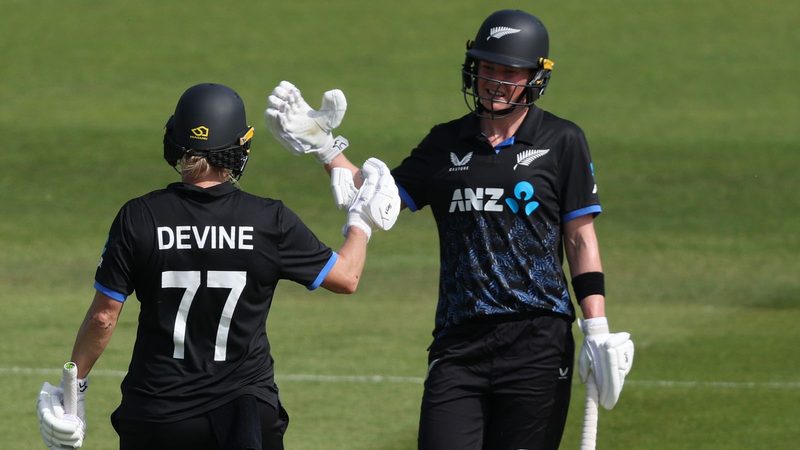 New Zealand's Stellar Comeback Levels T20 Series Against England