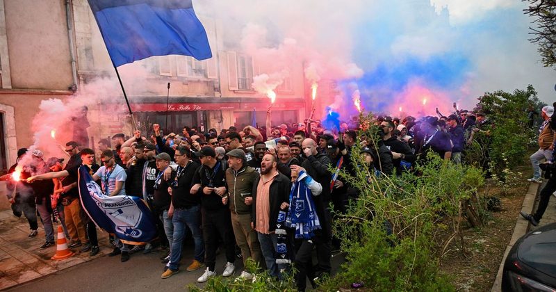 Les Ultras Auxerre en colère après le départ de Christophe Pélissier