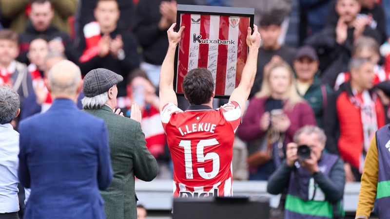 Iñigo Lekue se despide del fútbol con orgullo tras 11 años en el Athletic