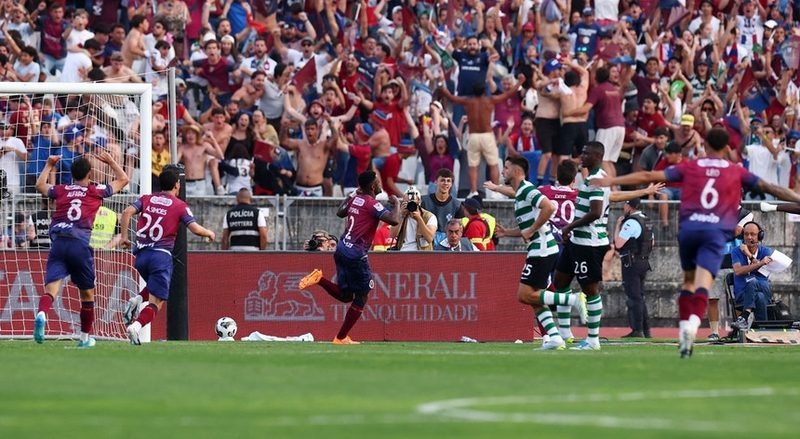 Torreense conquista Taça de Portugal com gol histórico de Stopira no Jamor