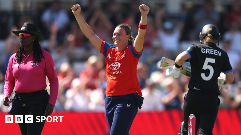 Dani Gibson Shines as England Secures T20 Series Victory Over New Zealand