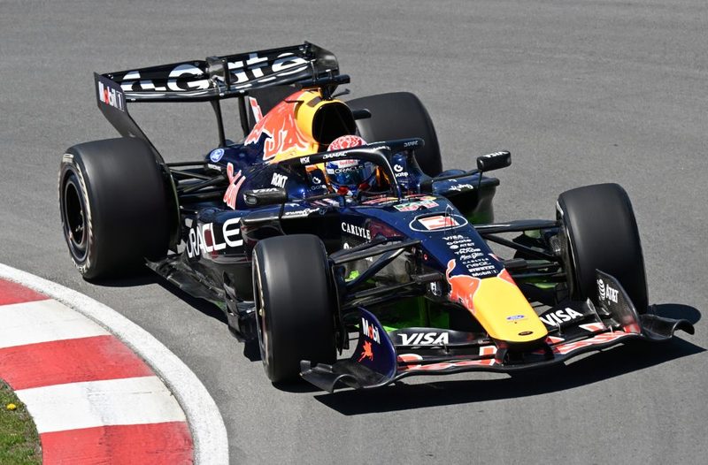 Verstappen chiede una F1 più pura: "Daremmo spettacolo anche con auto a noleggio"
